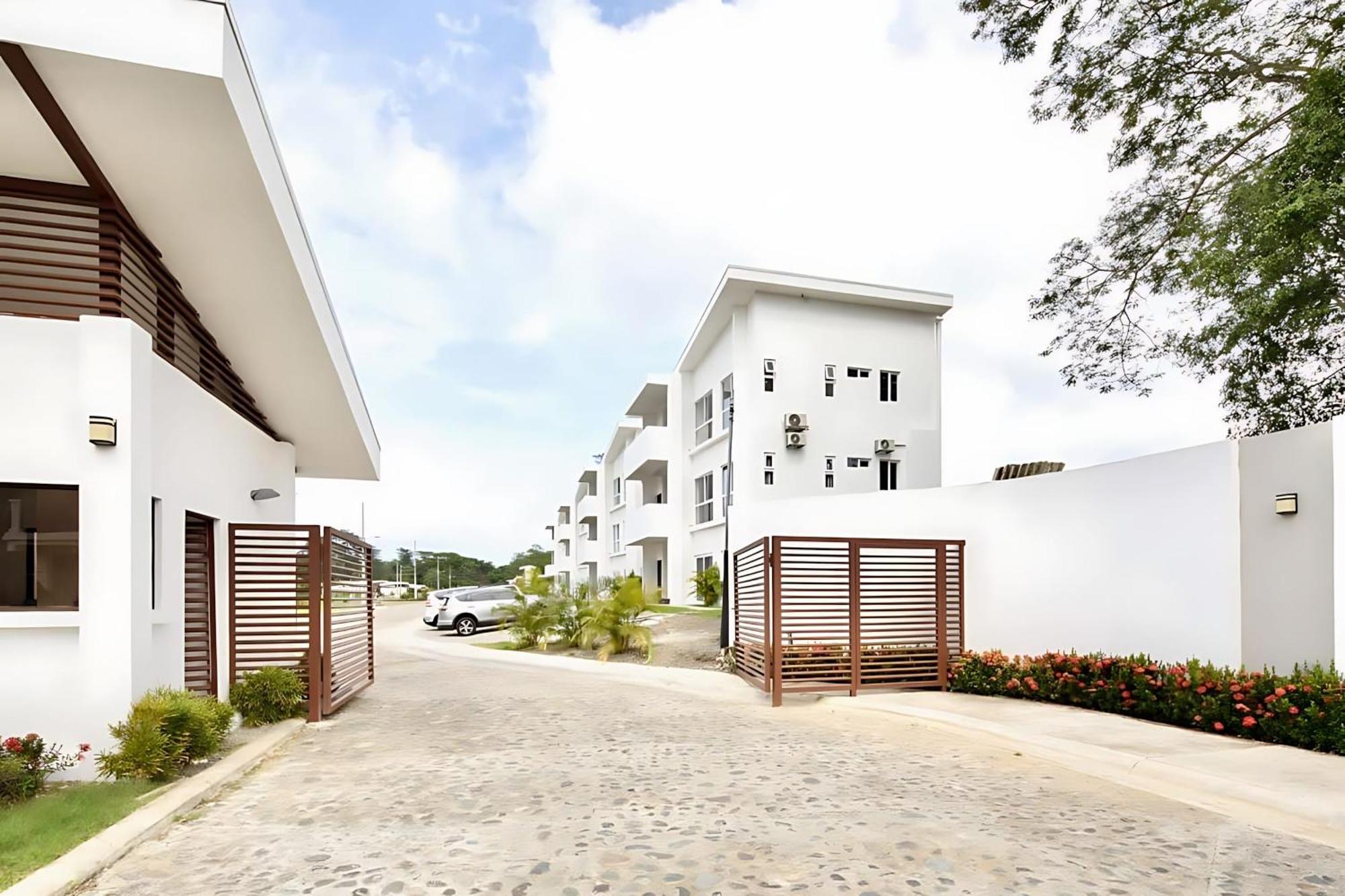 Modern 2Br Condo - Minutes From Jaco Beach - Prime Location Εξωτερικό φωτογραφία
